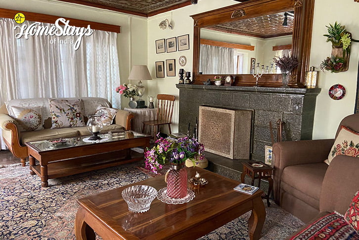 Drawing Room8_Srinagar-Homestay-Kashmir