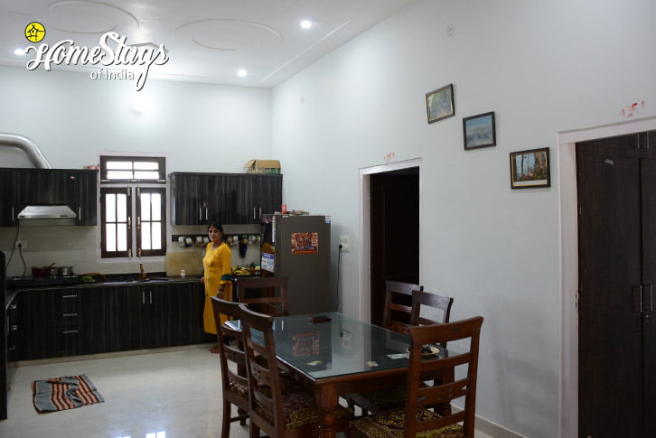 Kitchen-Teda-Village-Homestay-Corbett