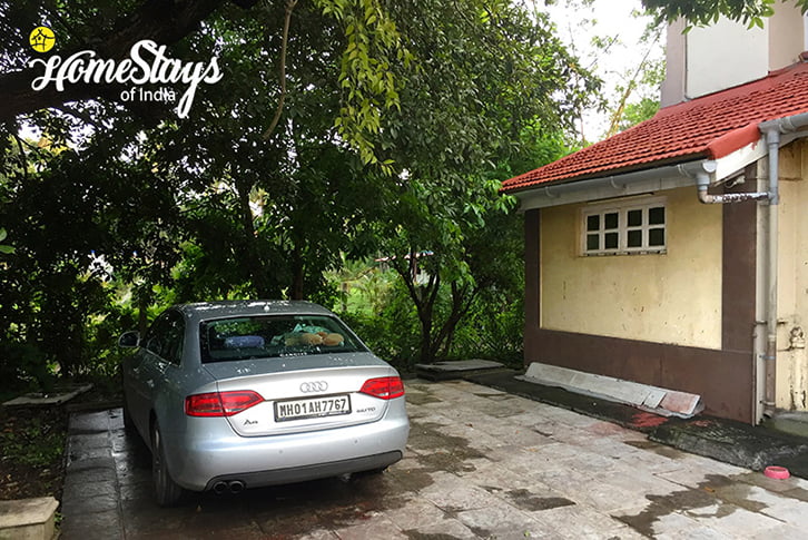 Parking_Bordi Homestay