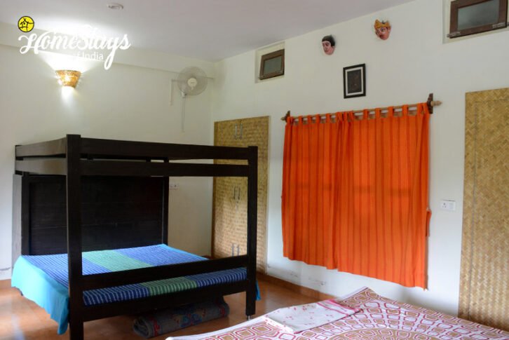 BedRoom_Gebua Khas-Homestay-Corbett