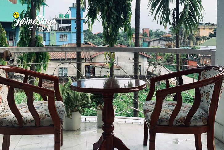 Balcony Nagarjan Homestay-Dimapur