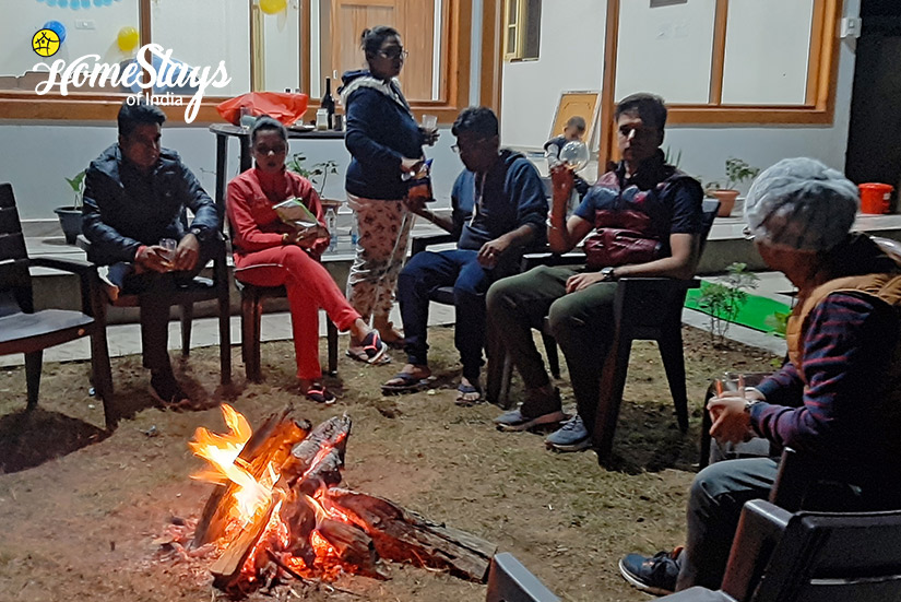 BonFire_Satobari-Homestay-Mcleodganj