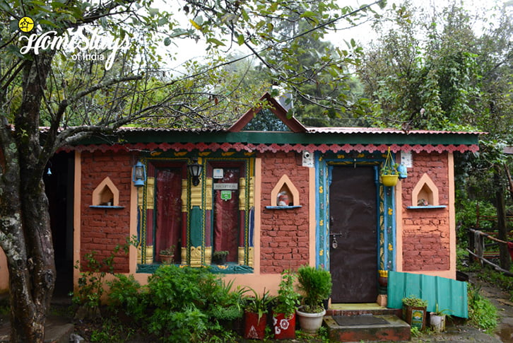 Reception-Sargakhet-Homestay-Mukteshwar