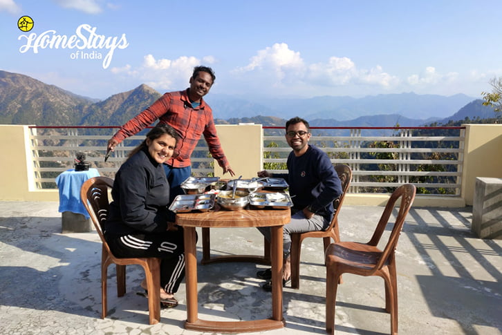 Breakfast_Srinagar Homestay-Uttarakhand