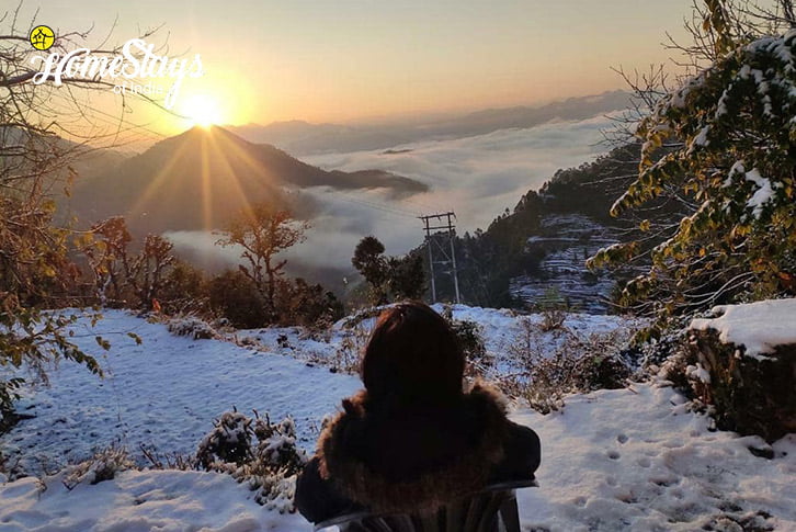Winter's-Evening_Srinagar Homestay-Uttarakhand