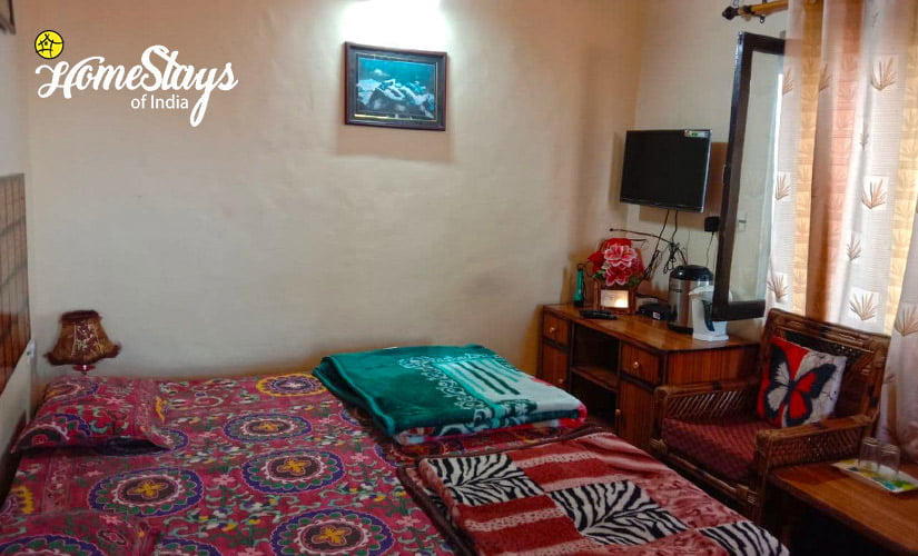 Superior Room-2-Mukteshwar Temple Homestay