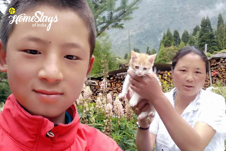 The Host-Shingring Ten Homestay-Lachung