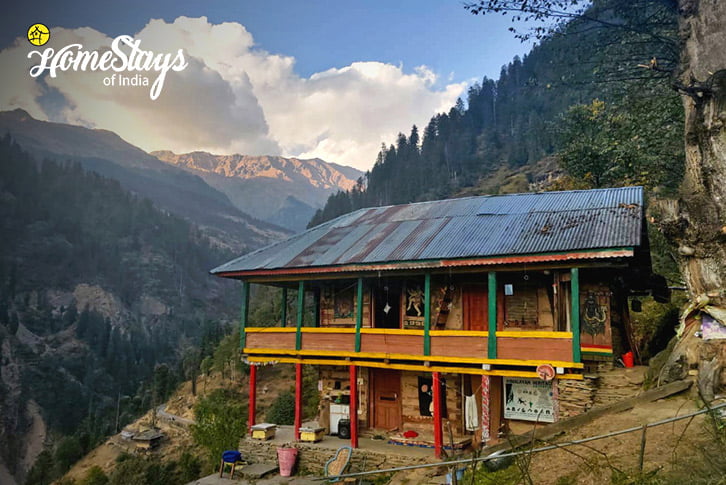 Exterior_Malana-Homestay