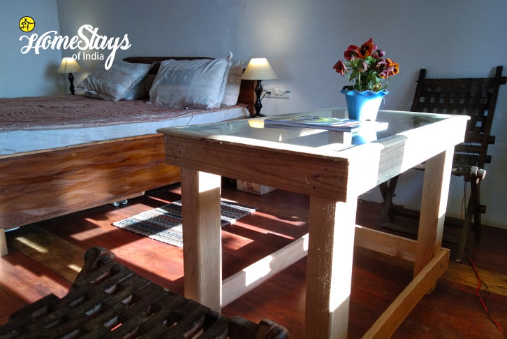Furniture-3-Gehna Snowline Homestay-Mukteshwar