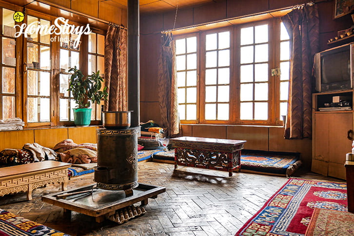 Kitchen-Sumur-Homestay-Nubra Valley-Ladakh