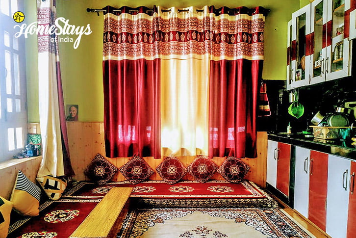 Kitchen-Chorten Homestay-Tabo