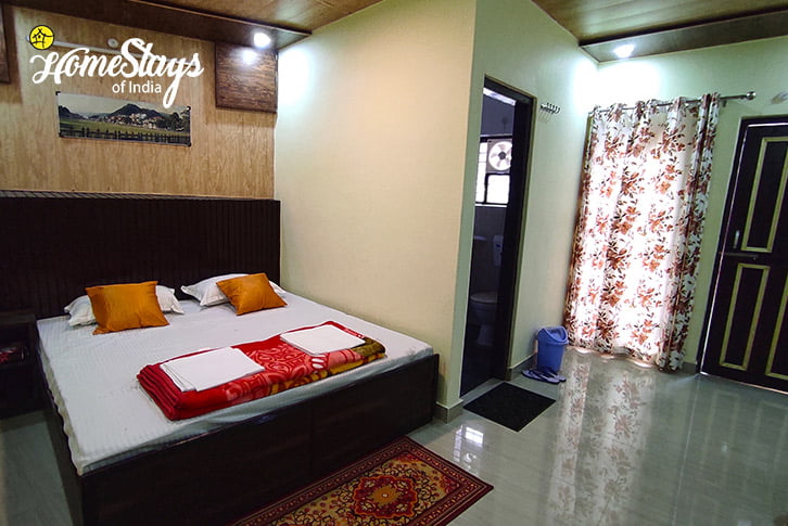 Room-02-Raavi-Riverside-Homestay-Chamba