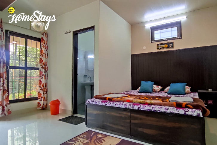 Room-1-Raavi-Riverside-Homestay-Chamba