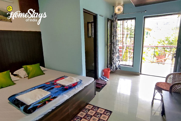 Room-3-Raavi-Riverside-Homestay-Chamba