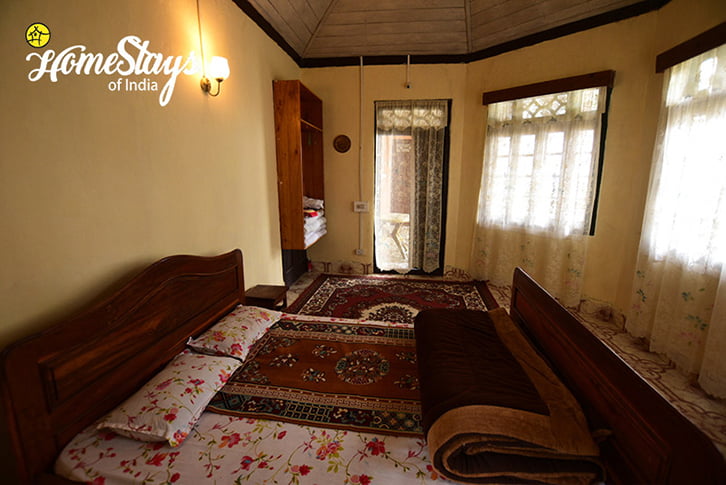 The-Bedroom-Mirik Homestay-Darjeeling