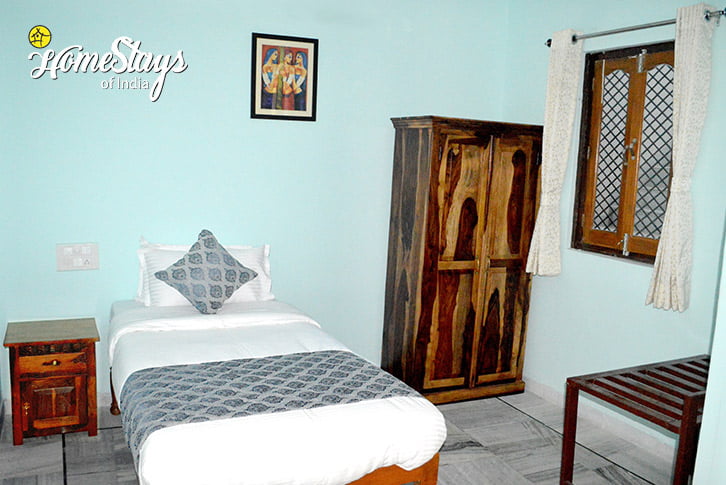 Standard-Single-Room-1-BJS Homestay-Jodhpur