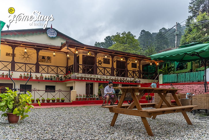 The Cafe-2-Colonial Heritage Homestay-Bhimtal