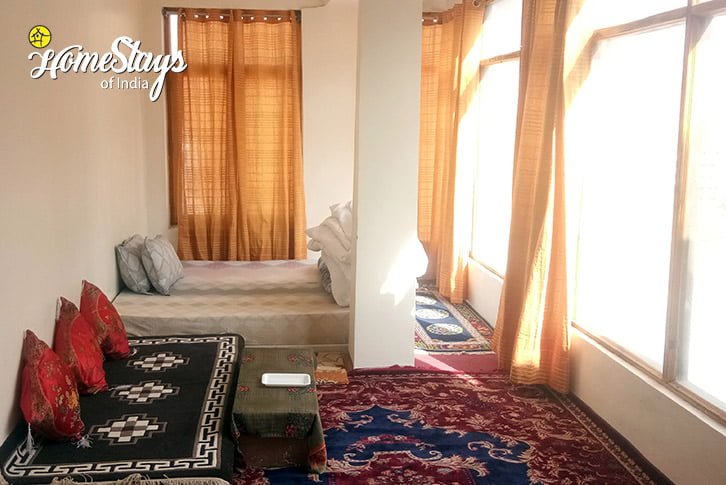 Bedroom3-Little-Lamas-Homestay-Kaza