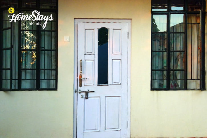 Door-A Gentleman's Homestay-Cherrapunji