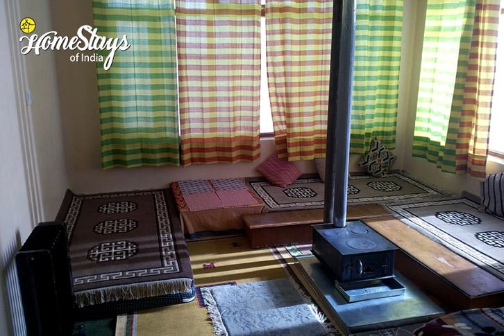 Local-Dinning-Little-Lamas-Homestay-Kaza