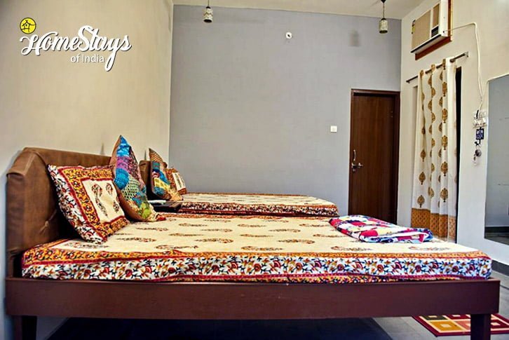 Bedroom6-Wonder Women Homestay-Ajmer