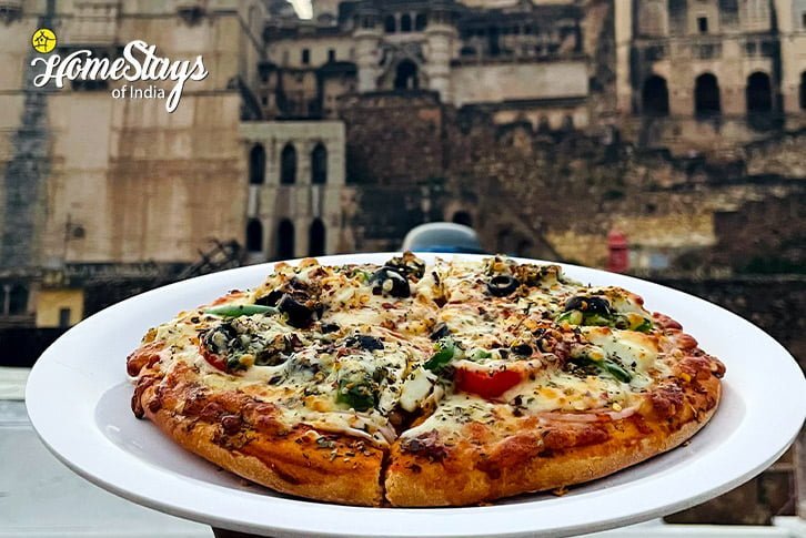 Pizza-Slice of Life Homestay-Bundi