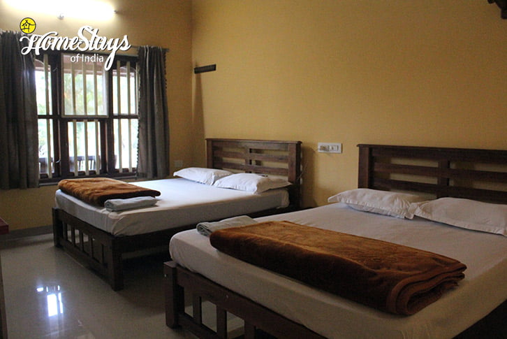 Bedroom-1-Coffee n Spices Homestay-Coorg