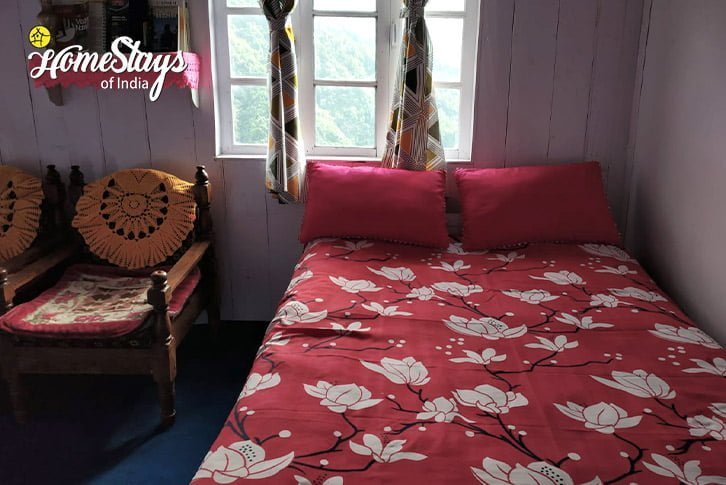 Bedroom-6-Virgin-Nature-Homestay-Darjeeling