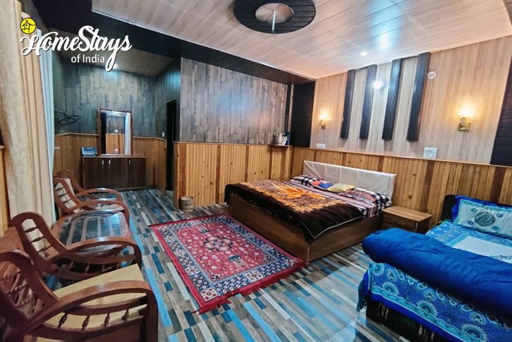 Family Room-Udiyari-Homestay-Chaukori