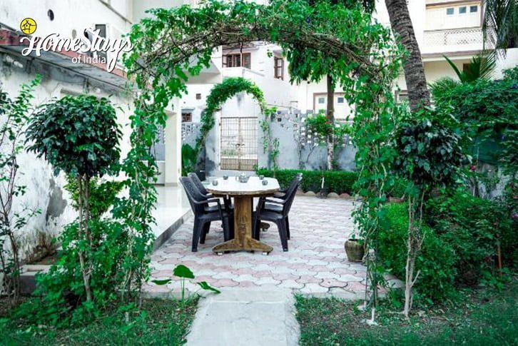 Garden-Blissful Homestay-Dwarka