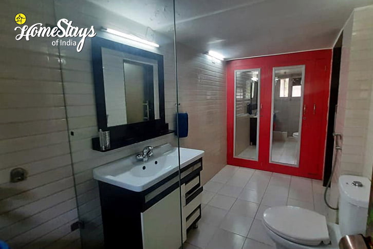 Bathroom-3-Classy Abode Homestay-Jammu
