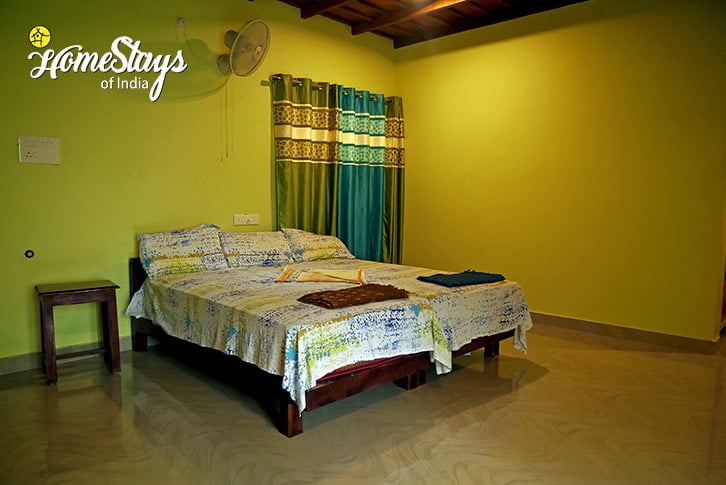 Bedroom-1-Kallada-Homestay-Munroe-Island