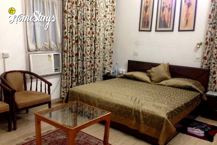 Bedroom-5-Classy Abode Homestay-Jammu