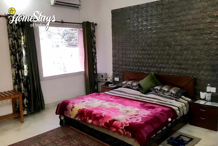 Bedroom-7-Classy Abode Homestay-Jammu