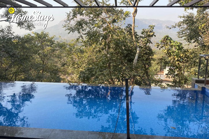 Swimming-Pool-The-Countryside-Villa-Khandala-Valley