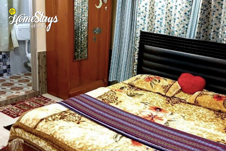 Bedroom-3.1-Beads and Wheels Homestay-Bomdila