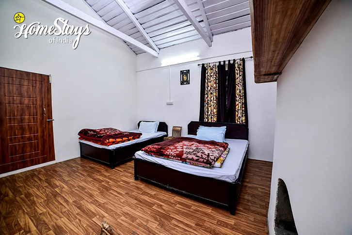 Bedroom-4-Ancient Glory Heritage Homestay-Takdah