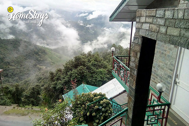 Climate-Sweet Breeze Homestay-Chail