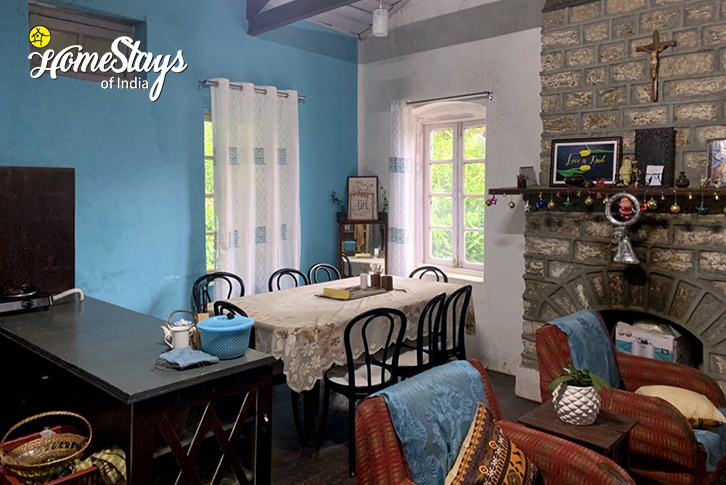 Dinning-Area-Ancient Glory Heritage Homestay-Takdah