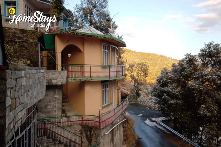 Sweet Breeze Homestay-Chail-2