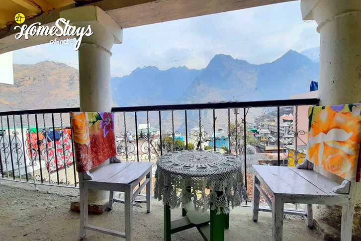 Balcony-Sitting-Cozy Nest Homestay-Joshimath