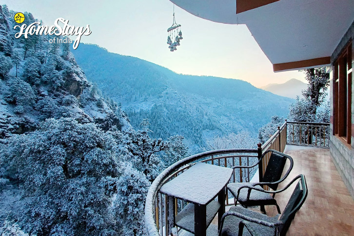 Balcony-winter-view-Beyond The Valley Homestay-Banjar