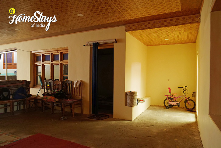 Common Area-Traveller's Den Homestay-Hemis