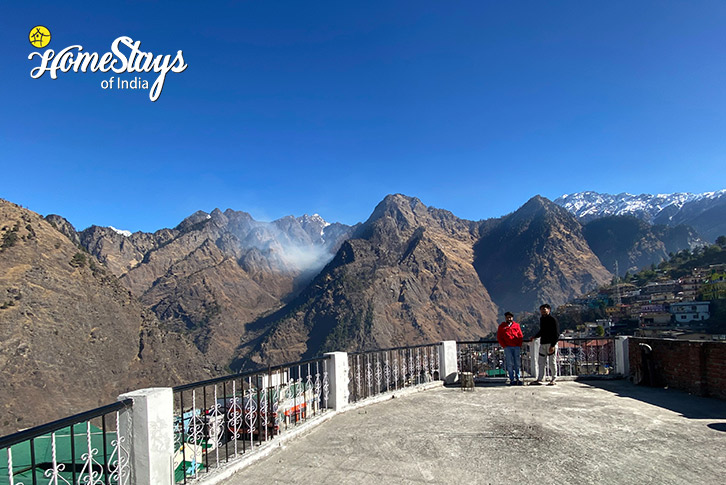 Terrace-1-Cozy Nest Homestay-Joshimath
