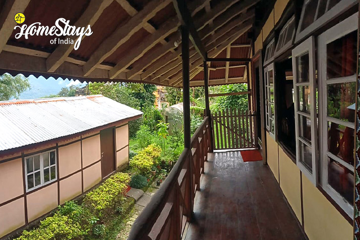 Balcony-1-Antiquity Heritage Bungalow-Gangtok