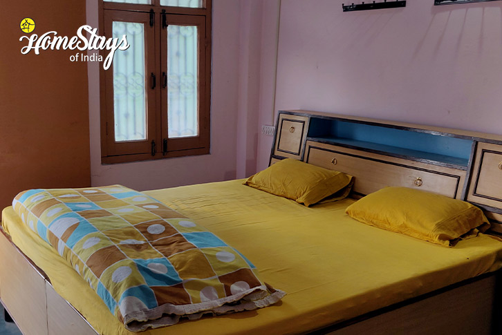 Bedroom-1-Garhwali Village Homestay-Chamoli