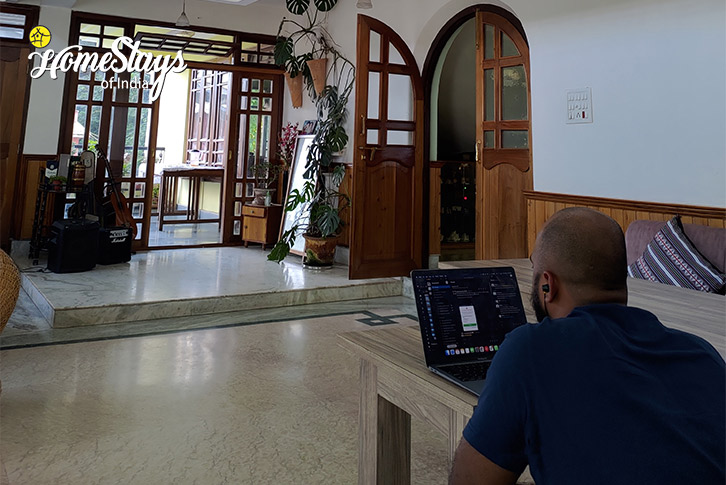 Workation-Floating-Clouds-Homestay