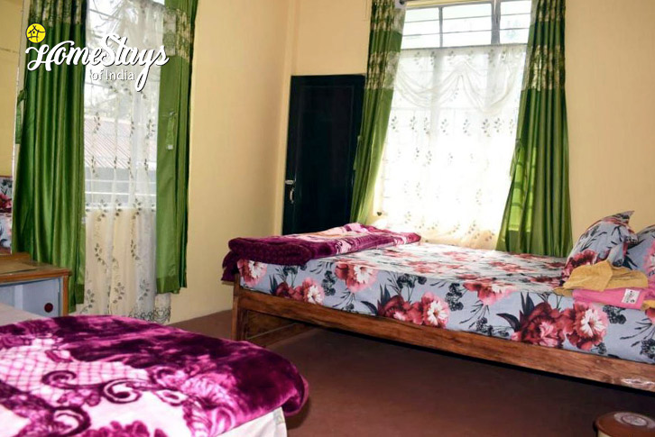 Bedroom-1-Khasi Pride Homestay, Nohwet-Mawlynnong