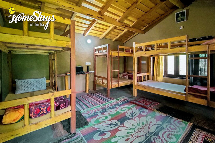 Dormitory-1.2-Hide-in-Himalayas-Homestay-Binsar