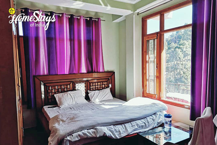 Bedroom-1-Lazy Days Homestay-Shimla